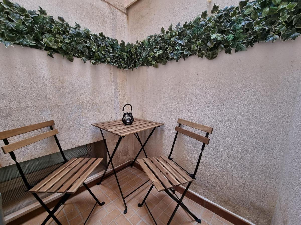Sea & Wave Maria Boutique Apartment Malaga Zewnętrze zdjęcie